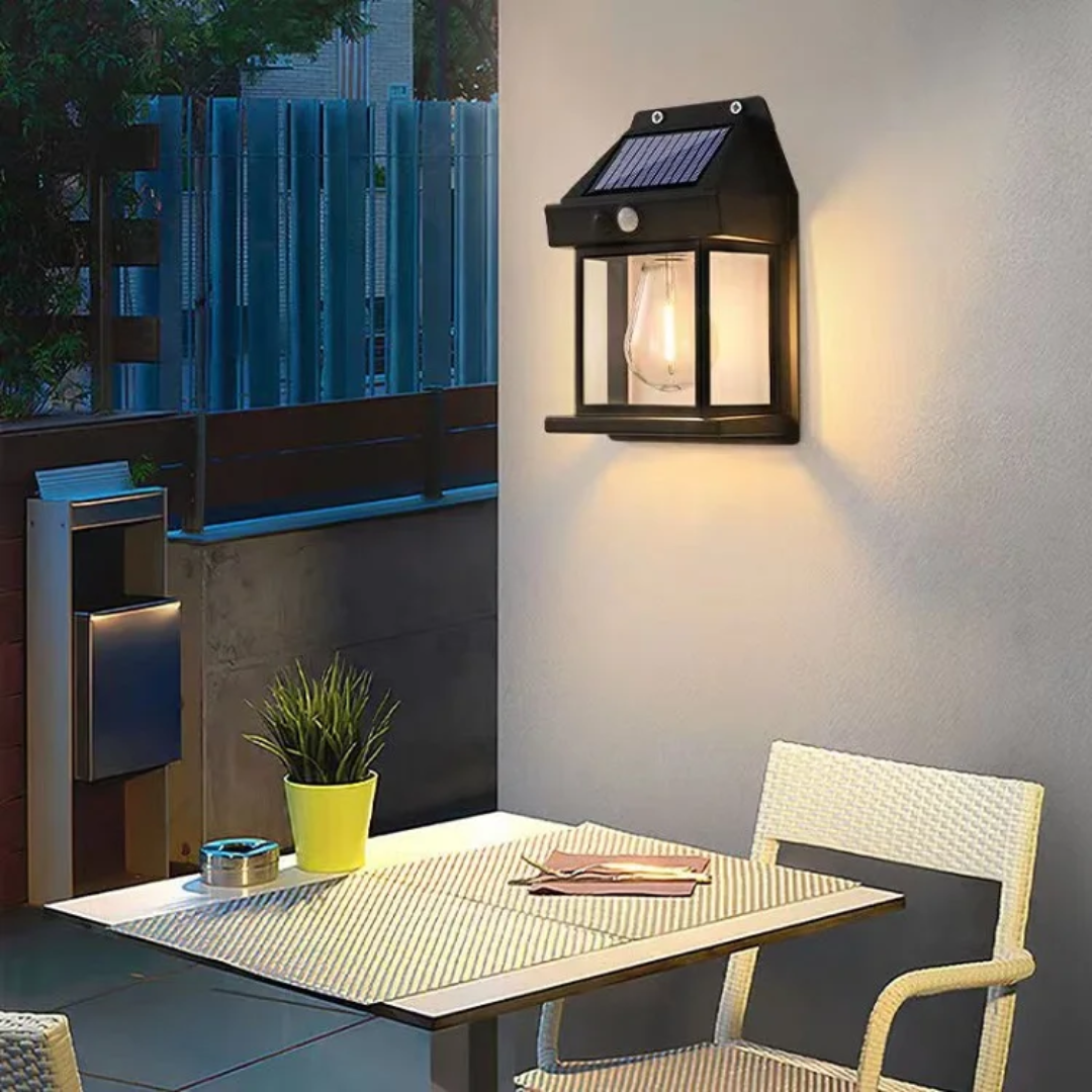 Solar interaction wall lamp