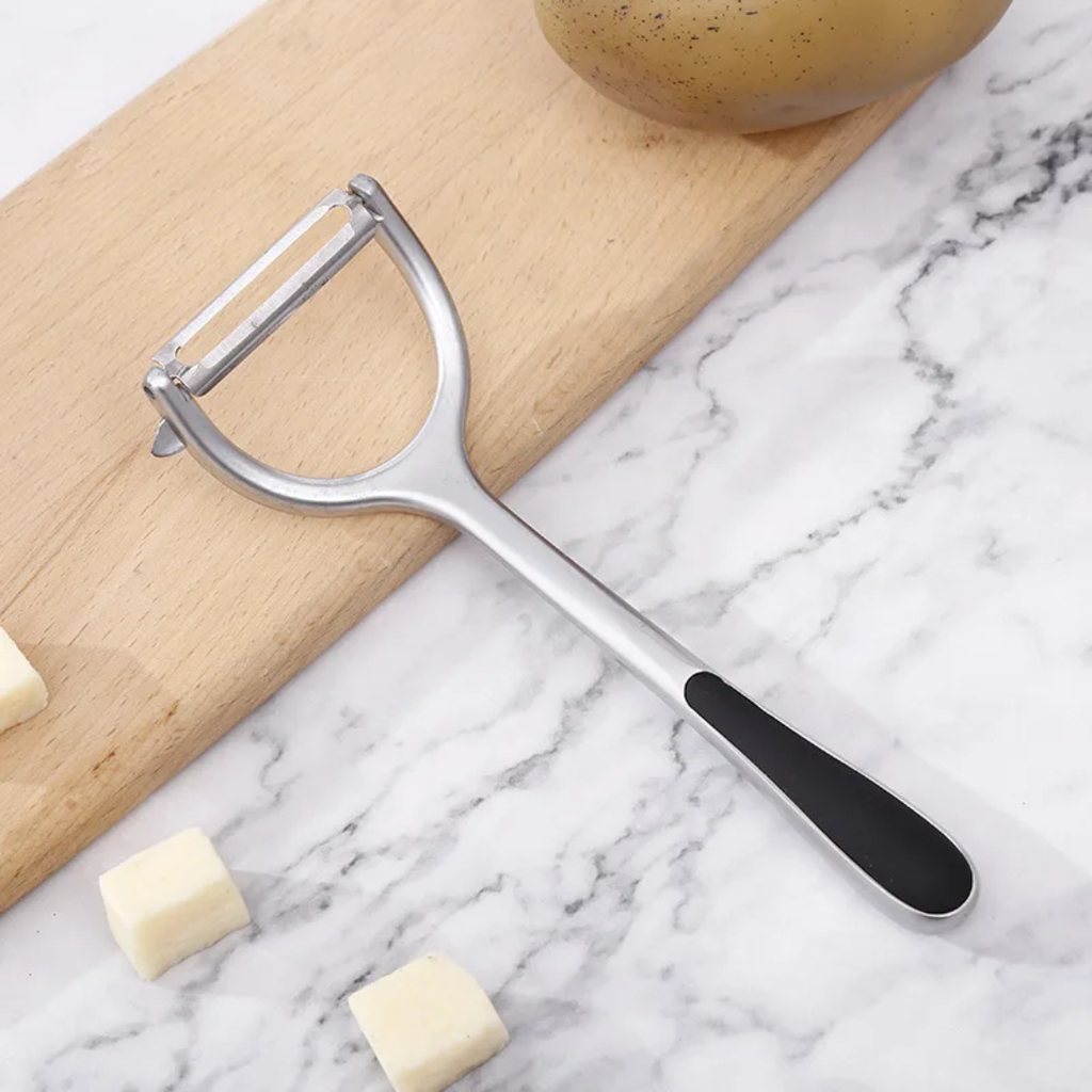 قشارة خضار - vegetable peeler