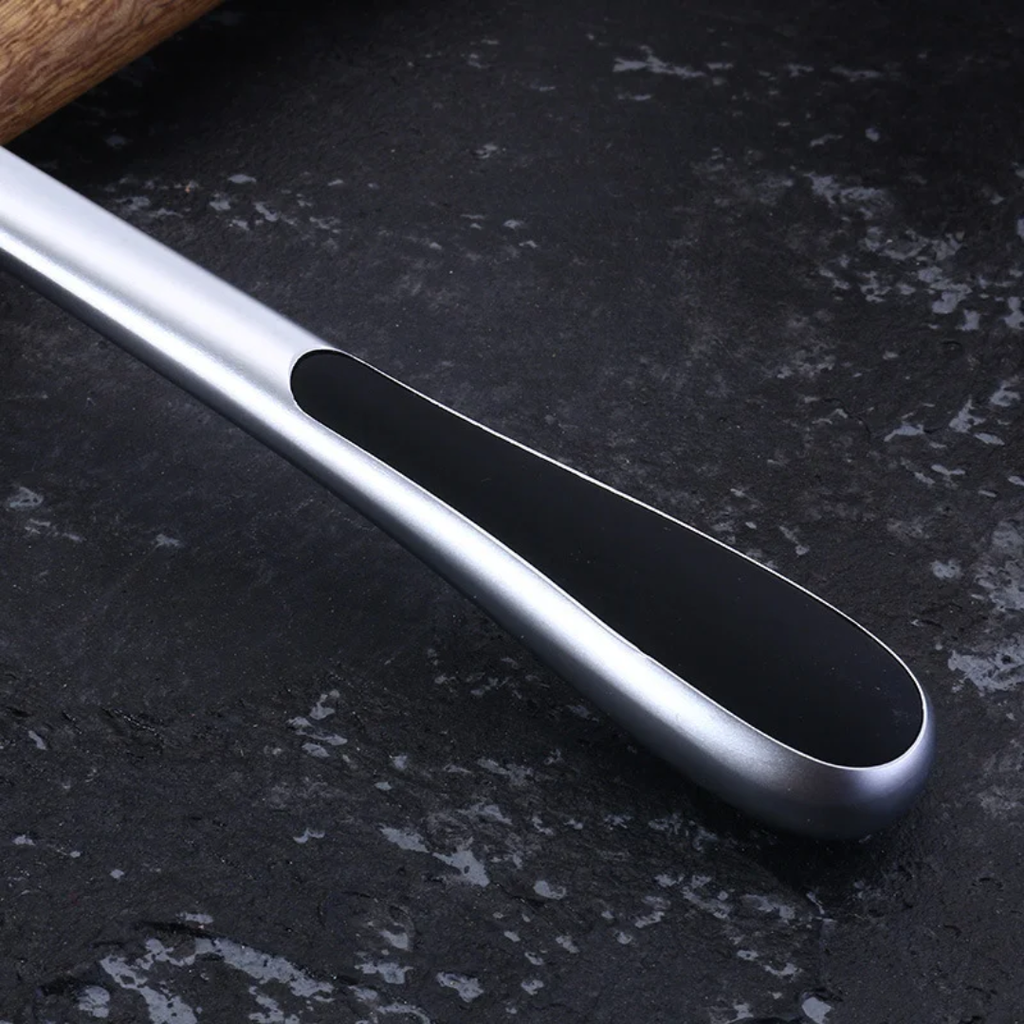 قشارة خضار - vegetable peeler