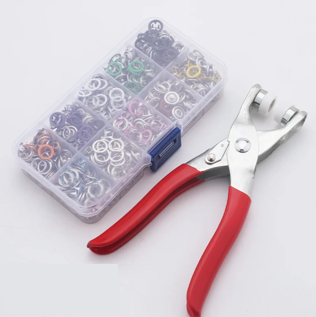 Colorful five claw buckle set