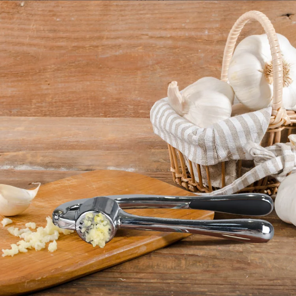 Garlic press - مكبس ثوم