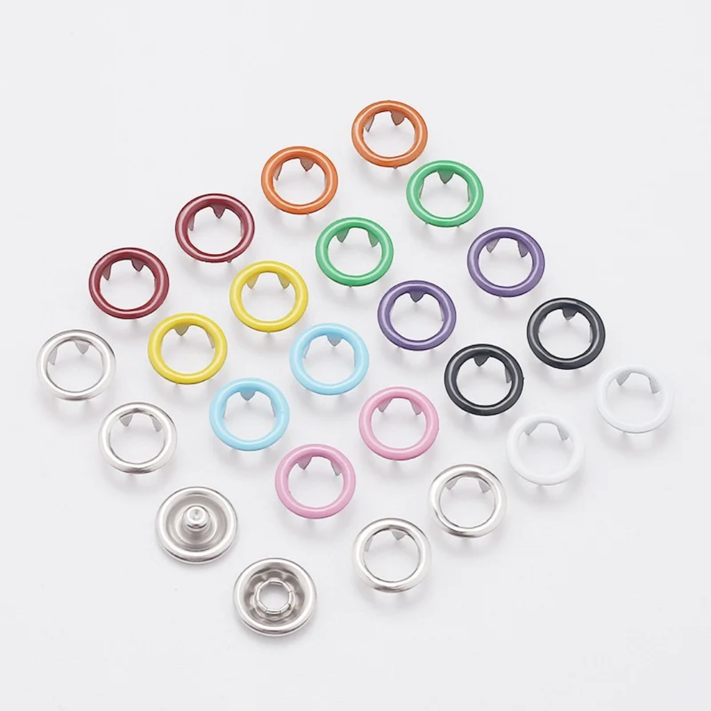 Colorful five claw buckle set